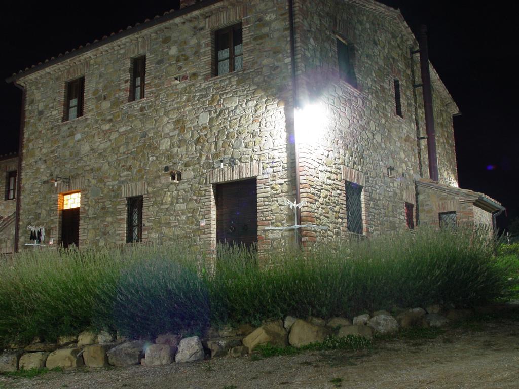 Casale Poggio Colpiccione Apartment Passignano sul Trasimeno Exterior photo